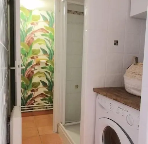 Colorful Near Luz-saint-sauveur アパート