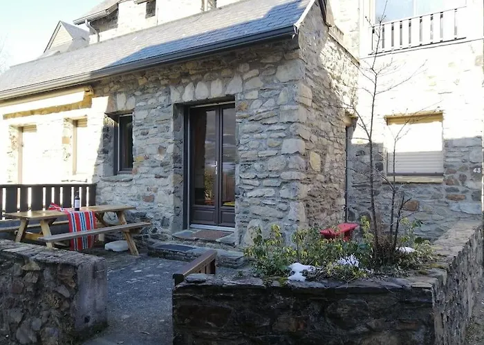 Colorful Near Luz-saint-sauveur * Vizos